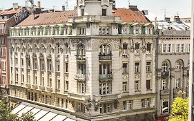 Republic Square Suites